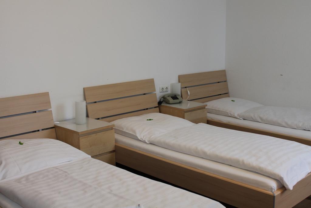 Hotel Weidenhof Дюссельдорф Номер фото